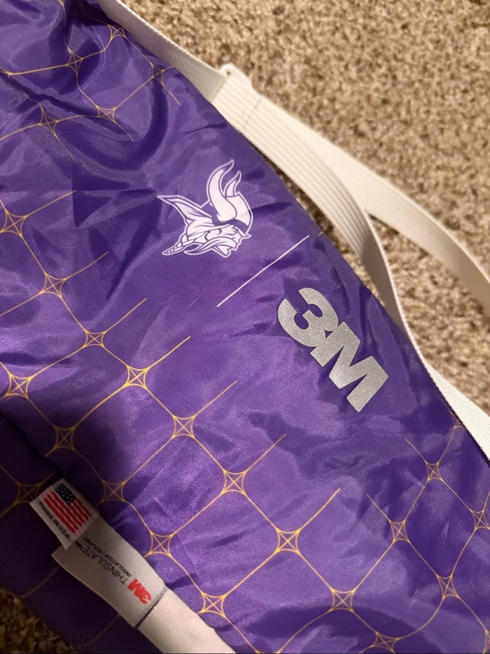 Minnesota Vikings 3M Thinsulate fur-lined hand warmer